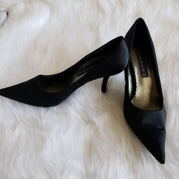 Steve Madden Shoes - Steven Madden Black heels shoes